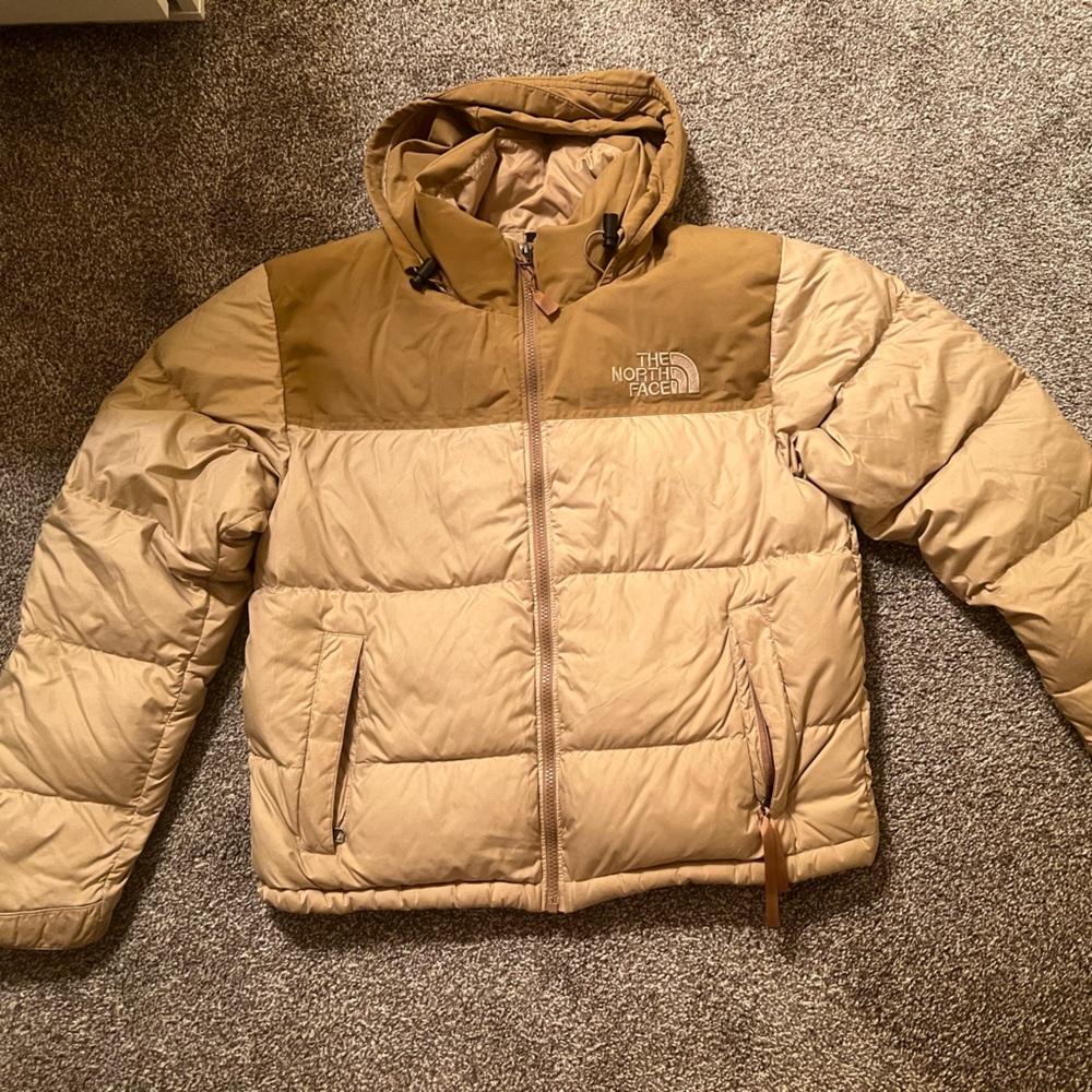 North face puffer jacket